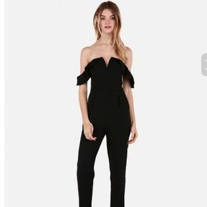 NWT Off the Shoulder V-Wire Jumpsuit